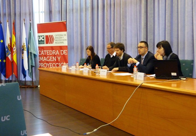 Expertos en Cátedra