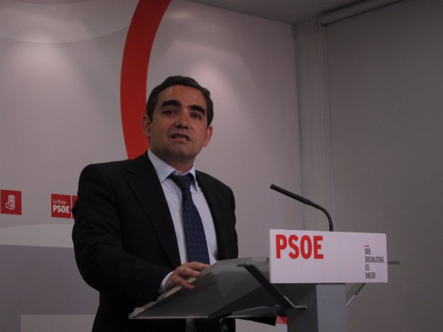 El secretario de Política Municipal Ricardo Velasco presenta candidaturas PSOE