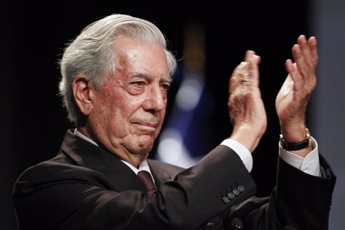 El Nobel de Literatura Mario Vargas Llosa