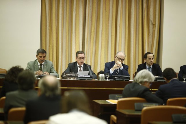 Santiago Menéndez comparece en la Comisión de Hacienda