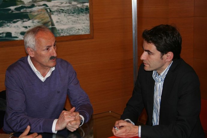 Pedro Casares se reúne con Tuto Sañudo