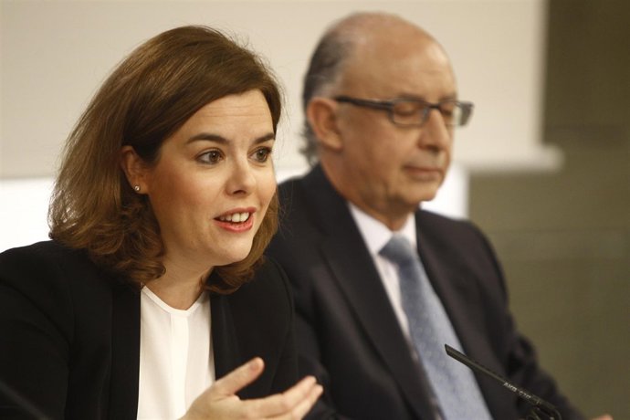 Soraya Saénz de Santamaría y Cristobal Montoro
