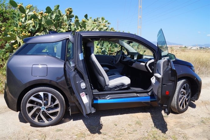 BMW I3