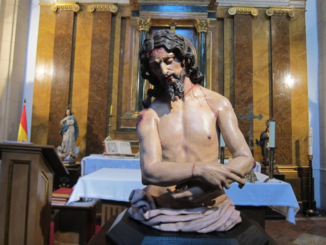 El Ecce Homo restaurado que ocupa ya la Capilla del Palacio Real.