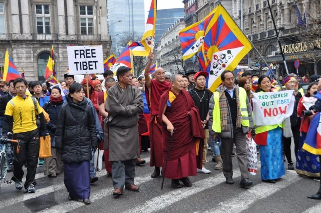Europa apoya al Tibet