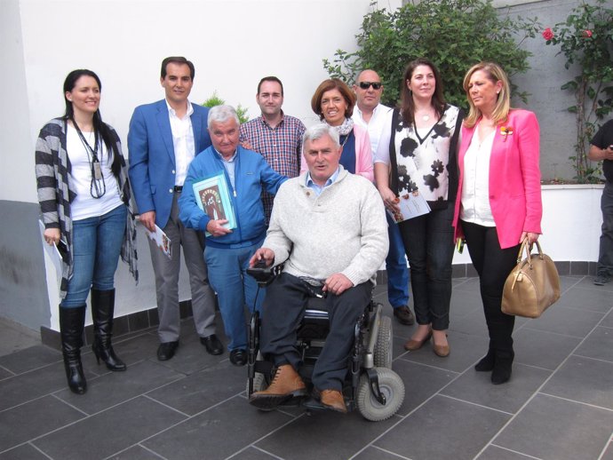José Antonio Nieto con miembros de Fepamic y su candidatura a las municipales