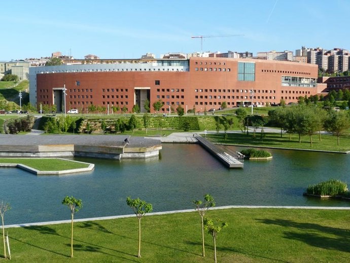 Facultad de Ingeniería Industrial y Telecomunicaciones de la UC