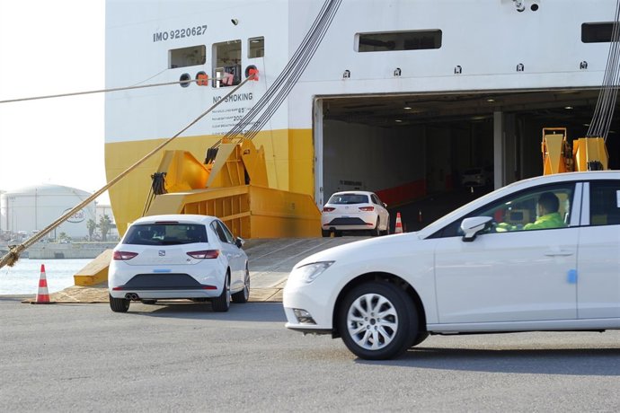 El Puerto de Barcelona, líder en tráfico de vehículos nuevos en España