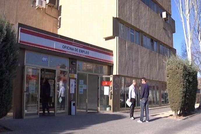 El paro baja en marzo en 60.214 personas