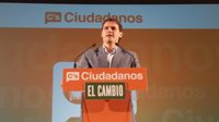 Rivera pide que Chaves se marche y Susana Díaz "cumpla su palabra"