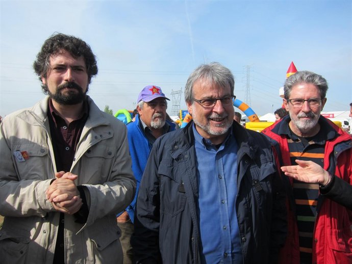 Sarrión (I), Gonzalez y Barrena (D)