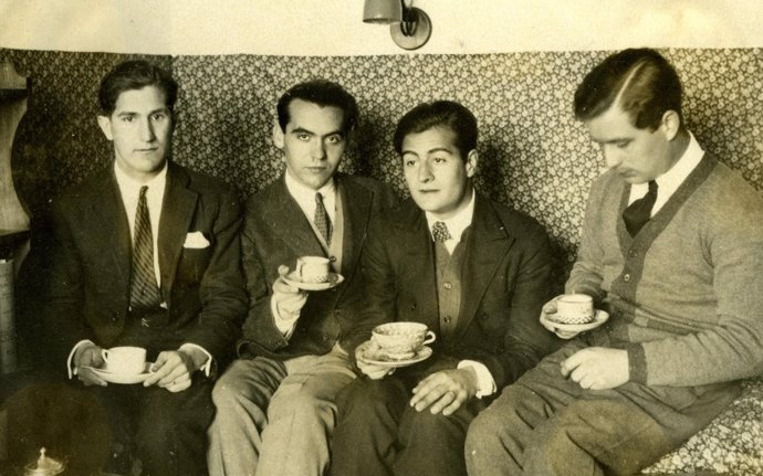 José Bello, Federico García Lorca, Juan Centeno Y Louis Eaton Daniel En Una Habi