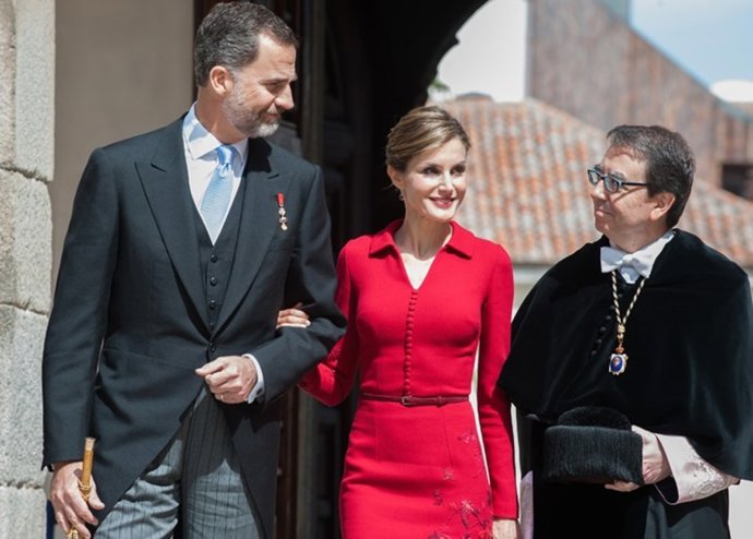 Reina letizia rey felipe premios cervantes 