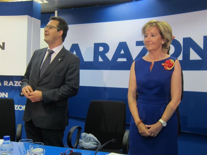 Jesús Gómez Y Esperanza Aguirre En Los Desayunos De La Razón