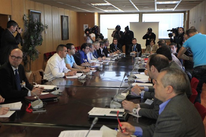 Alberto Nadal preside la reunión de Industria con la Comisión del Carbón