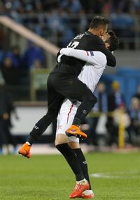 Gameiro pone al Sevilla en semifinales