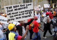 Alrededor de 30.000 personas se manifiestan en Johanesburgo para condenar los ataques xenófobos