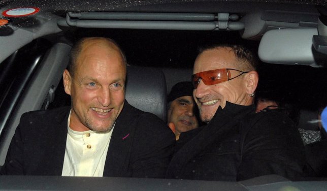 Woody Harrelson y Bono