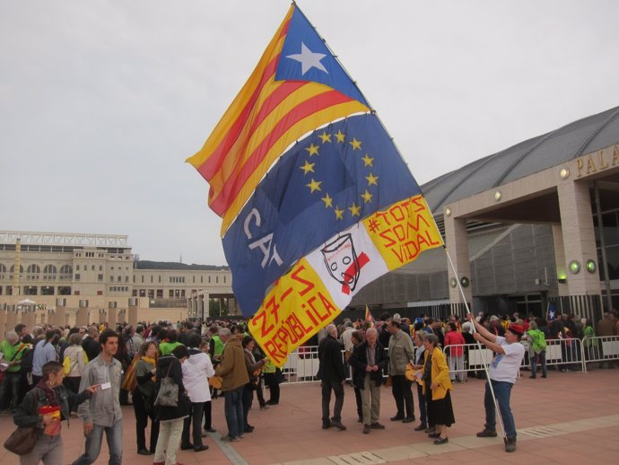 Acto de Ara és l'hora 'Tornen les urnes, tornem al carrer' en Palau Sant Jordi