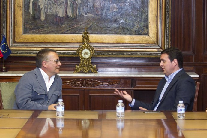 Jordi Martí se reúne con el vicepresidente de la Diputación de Almería 