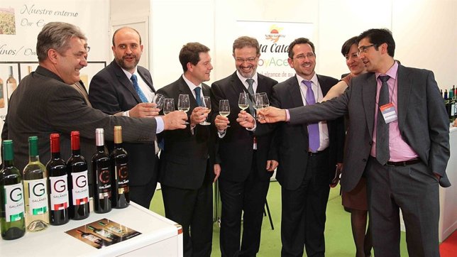 Page y Nemesio de Lara FENAVIN