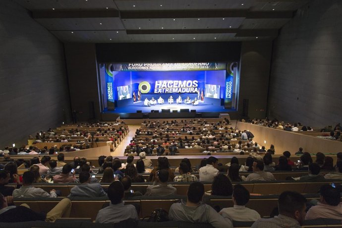 Palacio de Congresos de Mérida en el Foro de Programa del PP