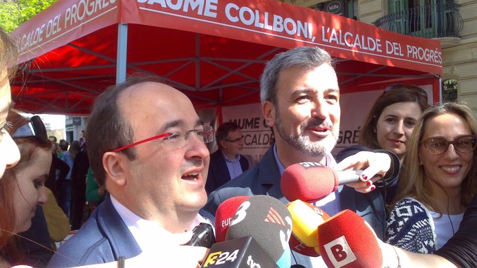 Miquel Iceta y Jaume Collboni en la parada del PSC de Sant Jordi 2015