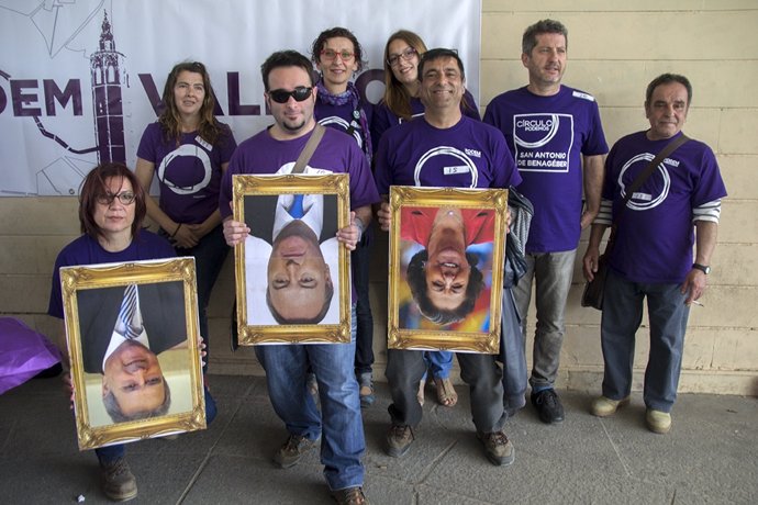 Podemos celebra el 25 d'Abril