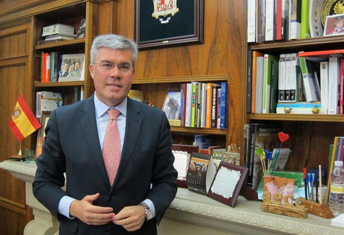 El alcalde de Jaén y candidato del PP, José Enrique Fernández de Moya.