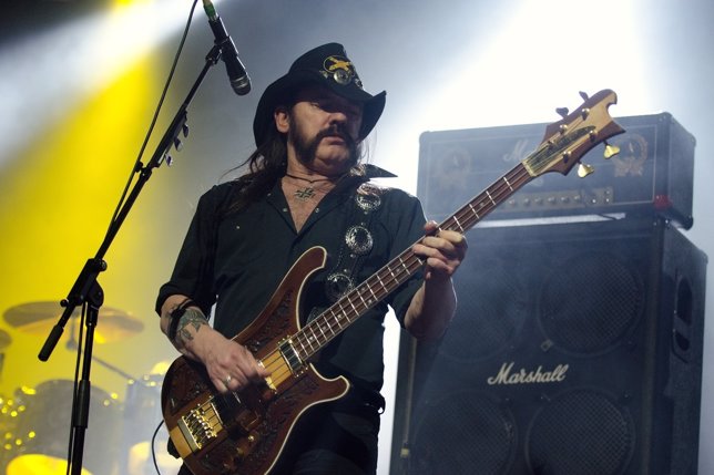 Lemmy Kilmister, de Motörhead, en un concierto