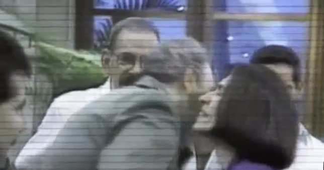Beso de Fidel Castro a Magda Montiel Davis