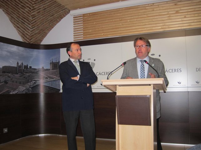 El consejero de Turismo, Víctor del Moral