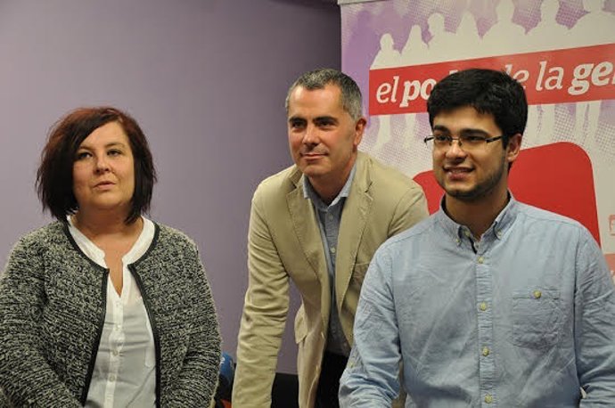 Números uno, dos y tres de la candidatura IU Santander