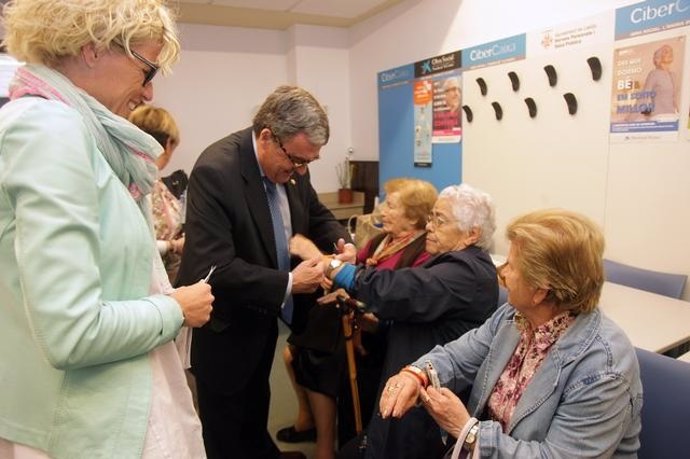 Lleida ofrece teleasistencia a los ancianos en lugares con cobertura móvil