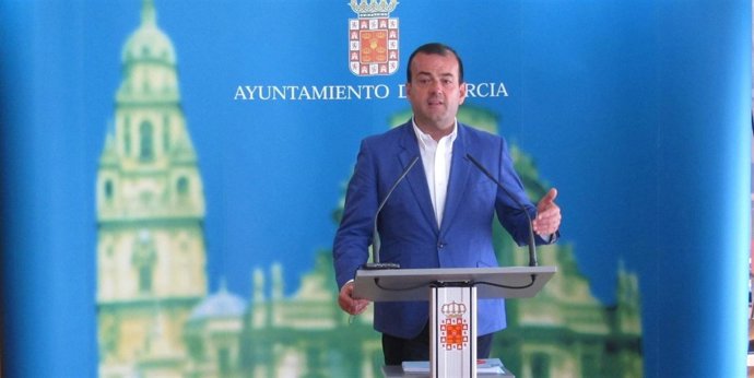 Javier Iniesta, concejal de Tráfico