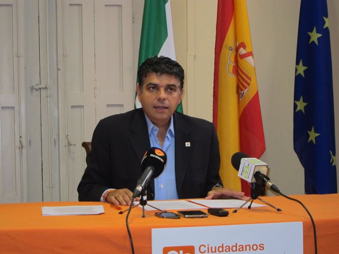 El coordinador provincial de C's en Almería, Miguel Cazorla