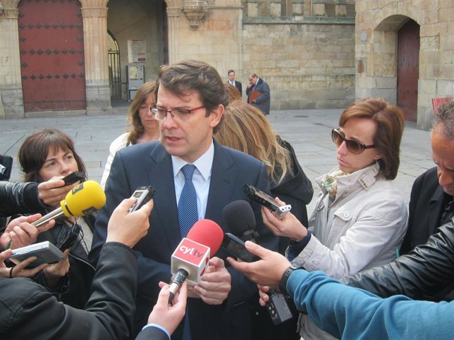 Fernández Mañueco explica sus propuestas para formación