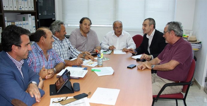 Nebot, con representantes de COAG