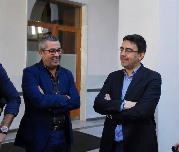 Mario Jiménez este martes en el Parlamento