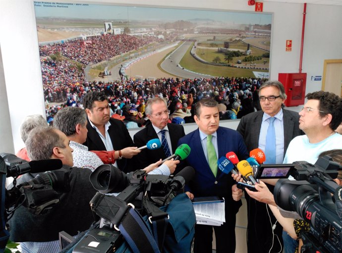 Sanz en declaraciones a los medios en el circuito de Jerez
