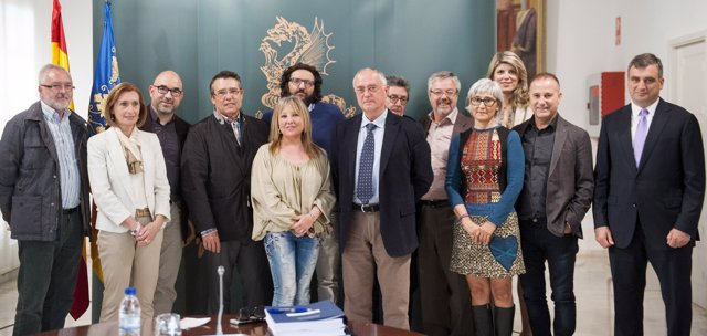Puchalt y Ribes con el jurado de los Premios Valencia