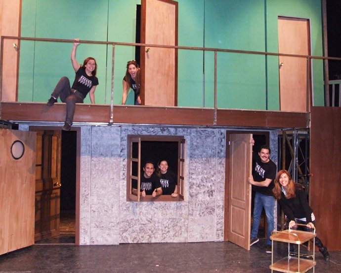 Escenario qué ruina de función teatro cánovas estreno