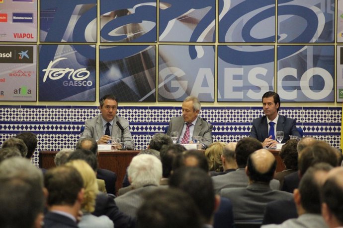 Espadas y Rus en el foro Gaesco.