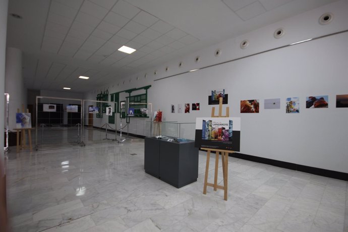 Exposición fotográfica en el Aeropuerto de Lanzarote