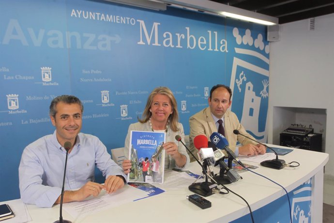 José Eduardo Díaz y Angeles Muñoz presentan la campaña sobre turismo de compras