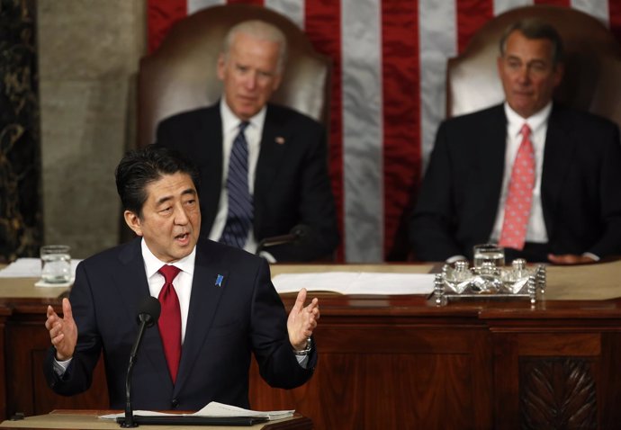 El primer ministro de Japón, Shinzo Abe, habla ante el Congreso de EEUU