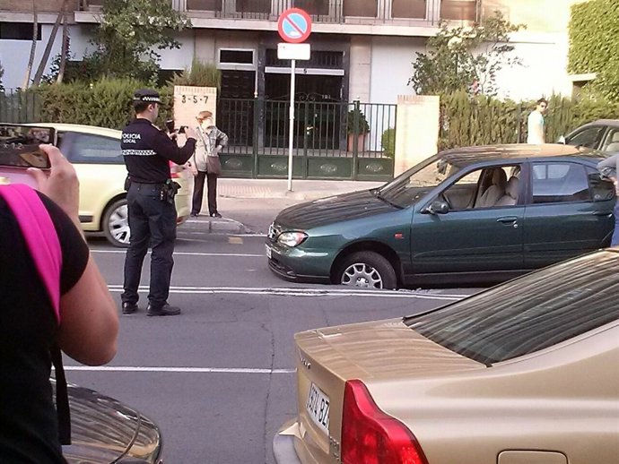 Hundimiento de la calzada en la calle Santa Fe