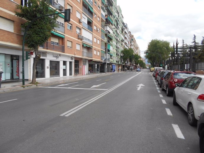 Calles de Granada sin elementos de señalización