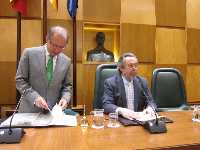 Gimeno y Belloch en el pleno del Ayuntamiento de Zaragoza