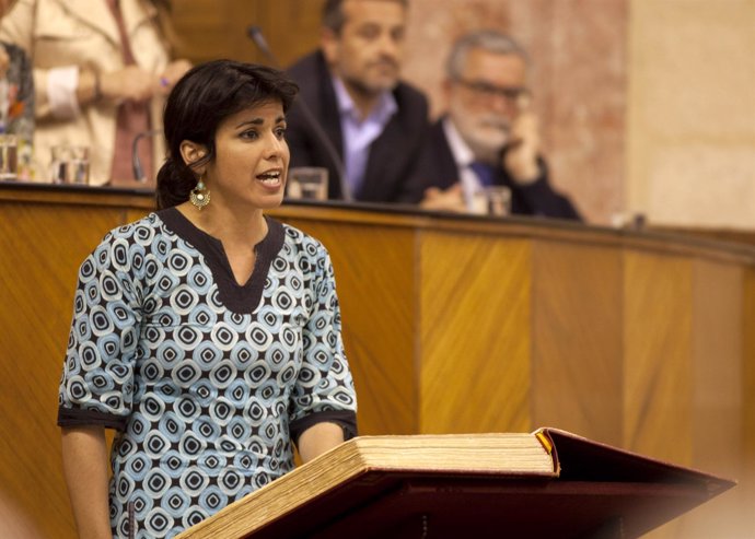 Teresa Rodríguez en el Pleno del Parlamento